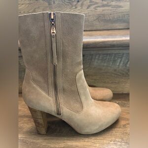 UGG Women's Beige Heeled Boots